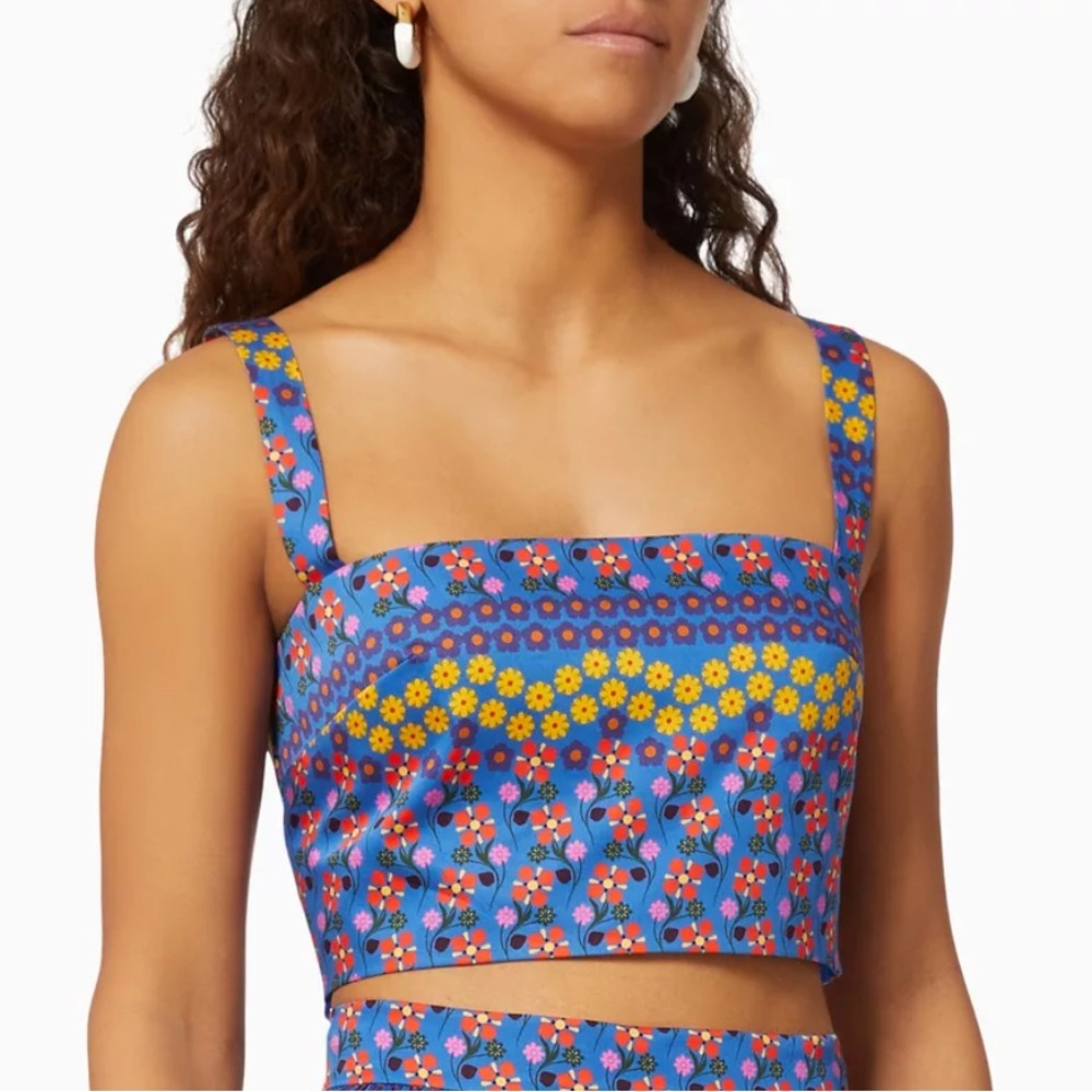 Borgo De Nor Blue Flower Power Crop